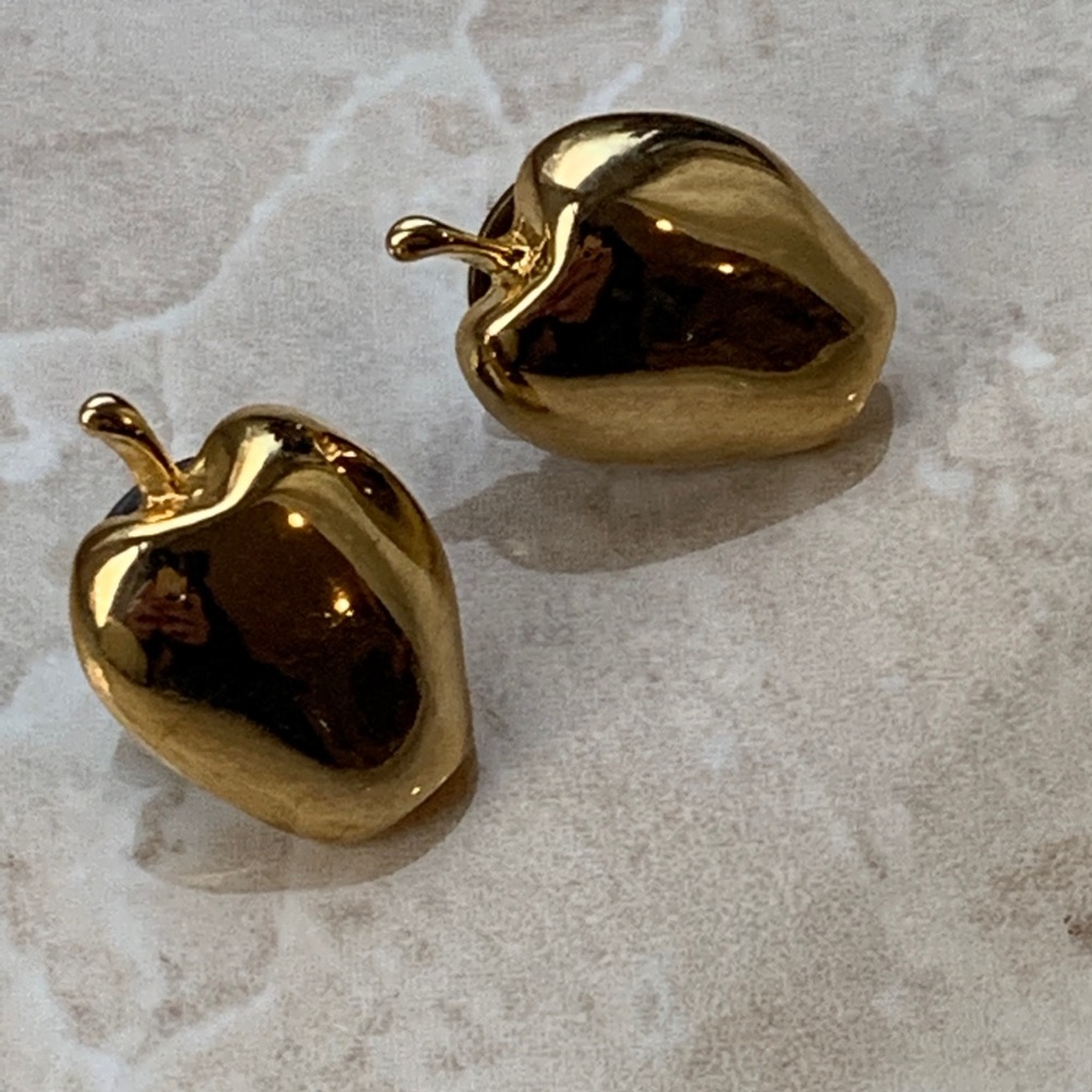 Set of 2 Apple pins